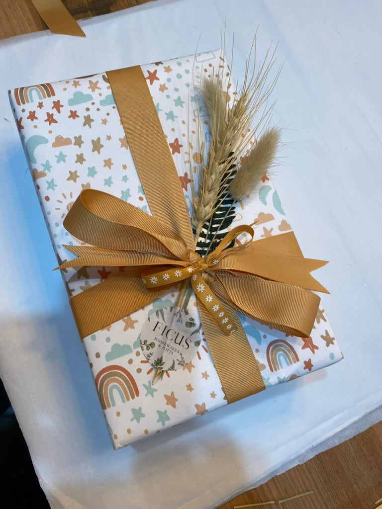 GIFT WRAPPING