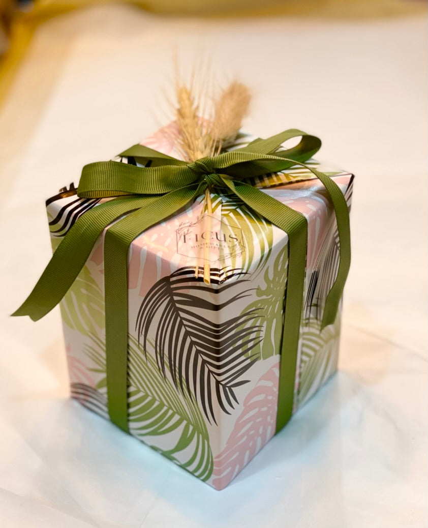 GIFT WRAPPING