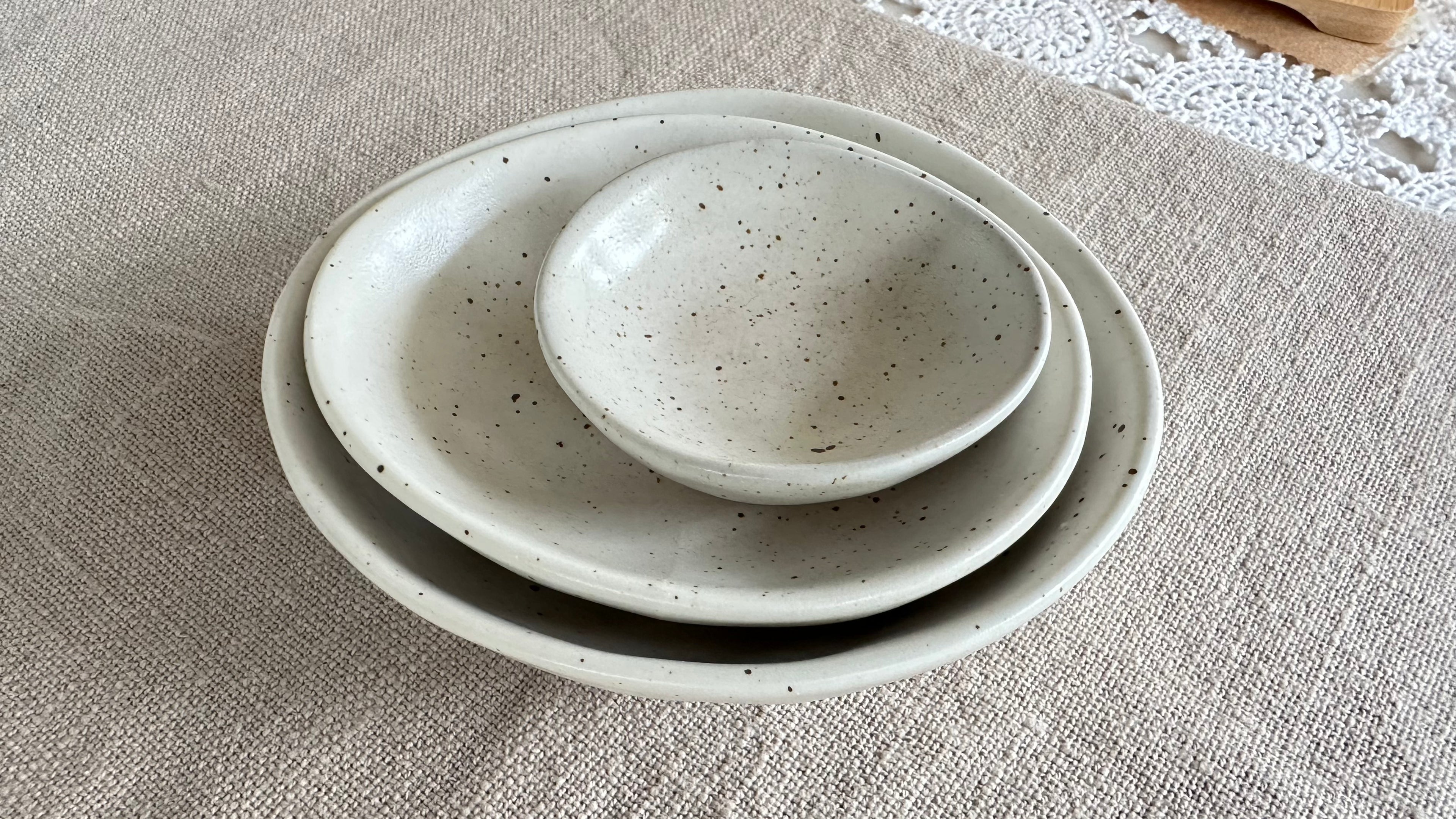 Natural Earth condiment bowls Set of 3